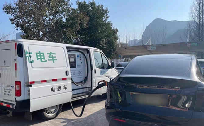 庄河汽车搭电