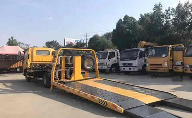 庄河汽车中途维修案例